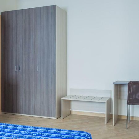 Family Apartment London เวโรนา ภายนอก รูปภาพ