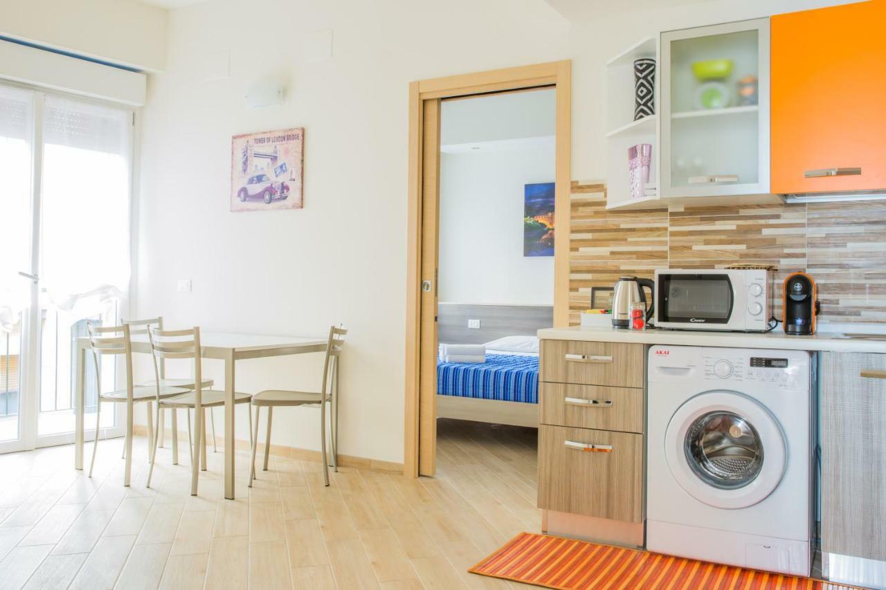 Family Apartment London เวโรนา ภายนอก รูปภาพ