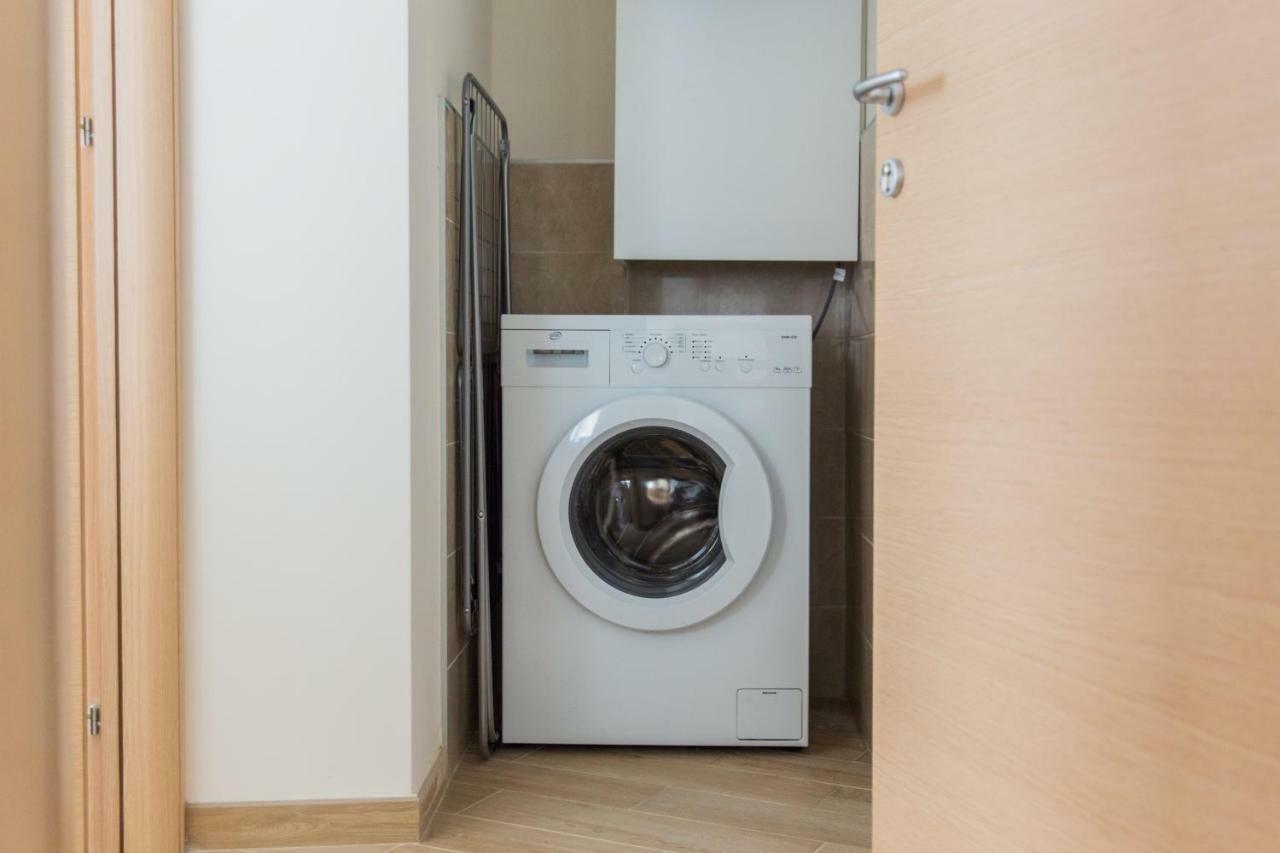 Family Apartment London เวโรนา ภายนอก รูปภาพ