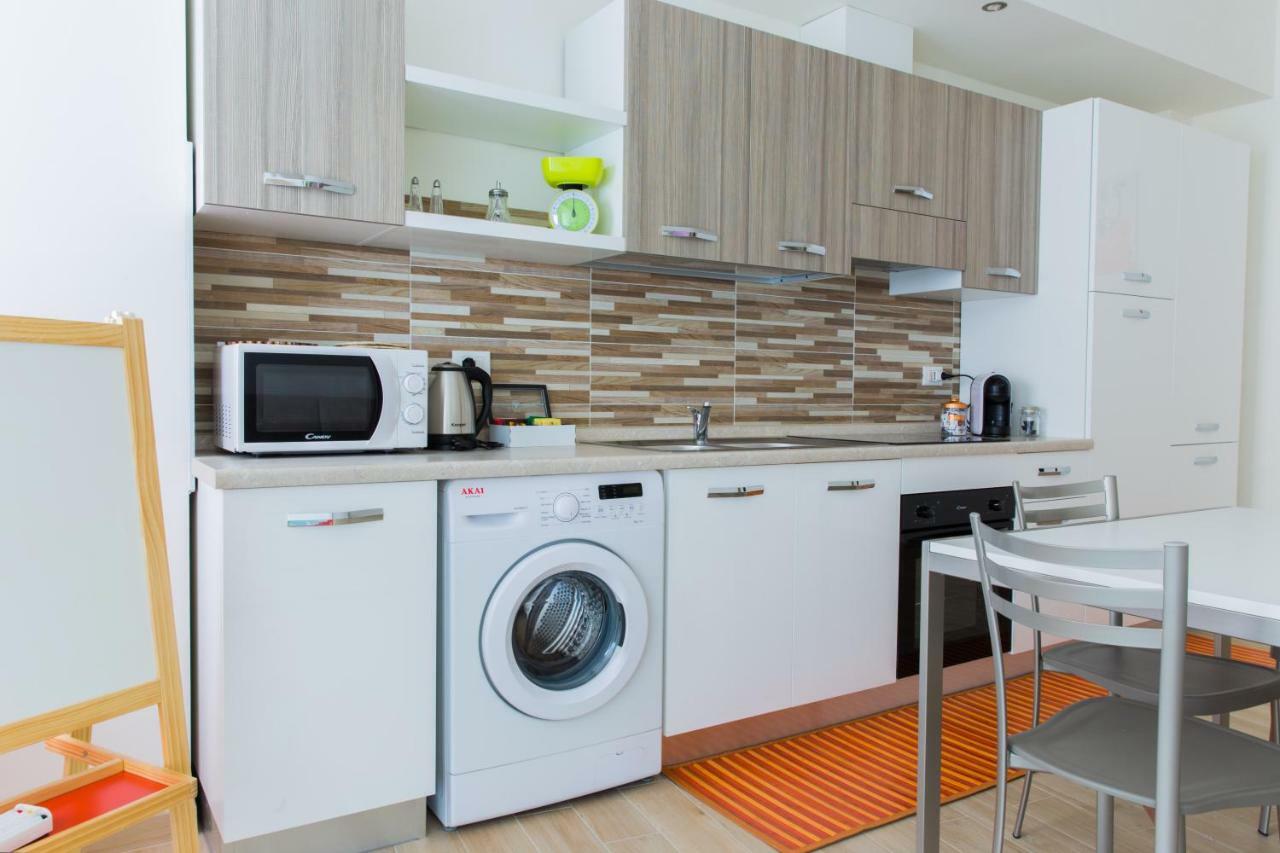 Family Apartment London เวโรนา ภายนอก รูปภาพ