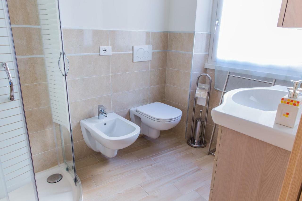 Family Apartment London เวโรนา ภายนอก รูปภาพ