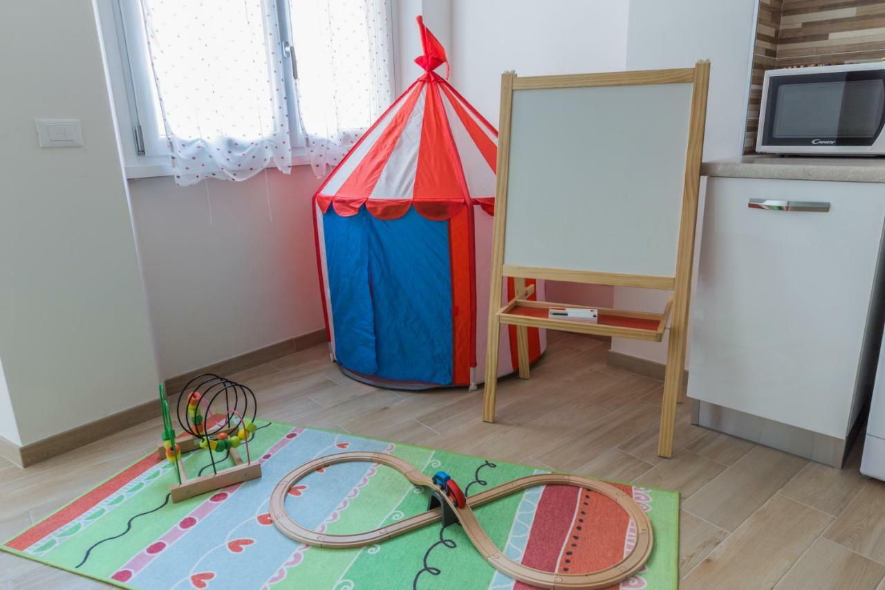 Family Apartment London เวโรนา ภายนอก รูปภาพ